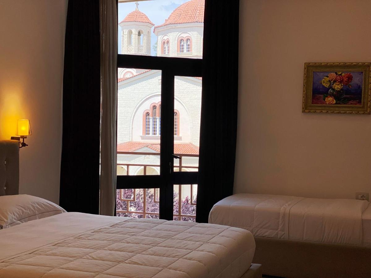 Hotel Republika Berat Ngoại thất bức ảnh