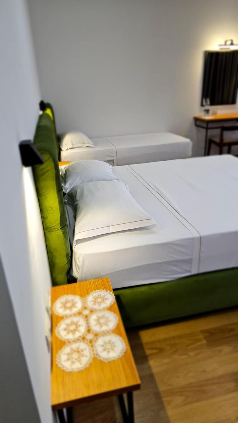 Hotel Republika Berat Ngoại thất bức ảnh